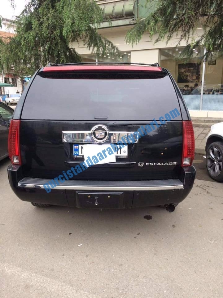 cadillac-escalade-4